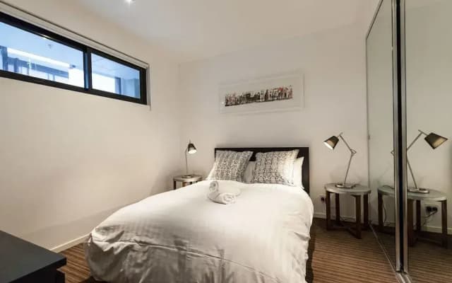 ZACH, 1BDR St.Kilda Apartment - photo 4