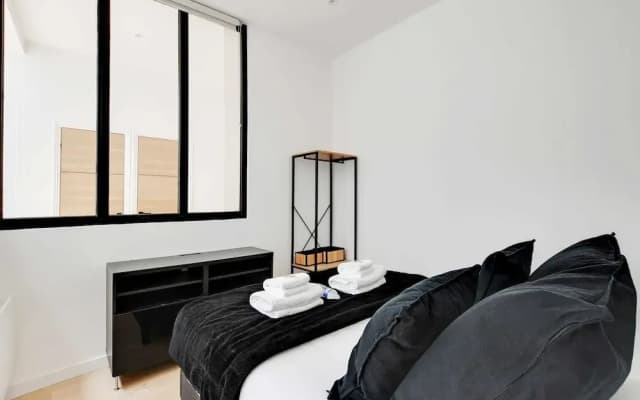 Authentique Apartment - 1br- 2P- Voltaire - photo 4