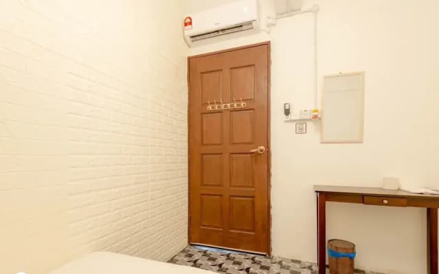 ZEN Rooms Island Backpackers - photo 5