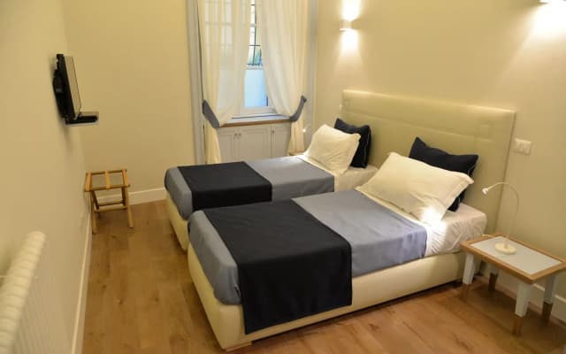 Little Rose Residence - photo 2