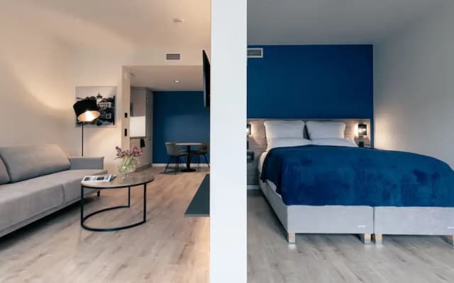 SpreeBlau Apartments - photo 2