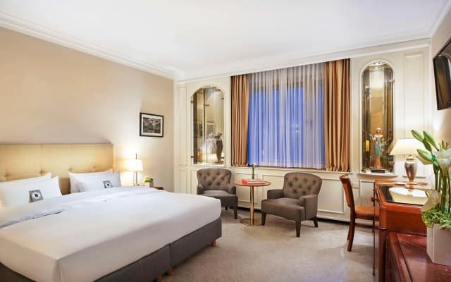 Hotel Bristol Berlin - photo 4