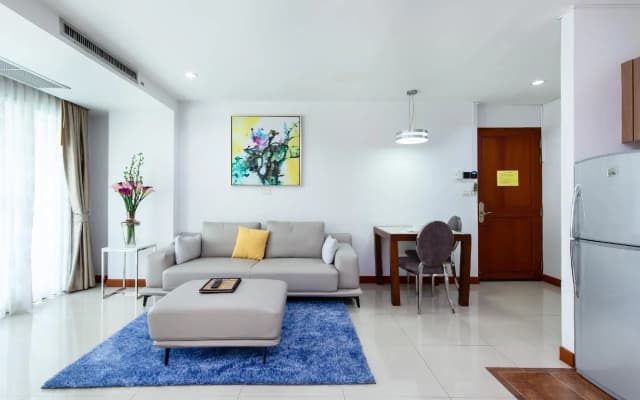 Lasalle Suites Hotel & Residence - photo 3