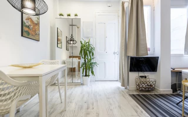 Chic Apartment Lavapies I - photo 3