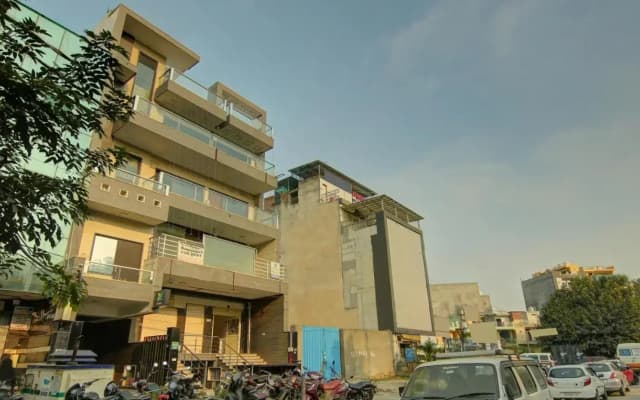 Itsy Hotels Prime Stay - photo 2