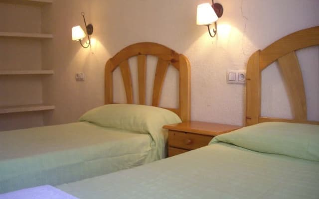 Hostal Pacios - photo 2