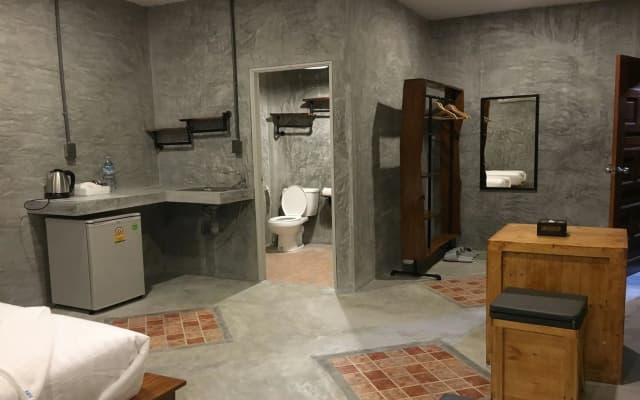 Sirah Hometel - Hostel - photo 4