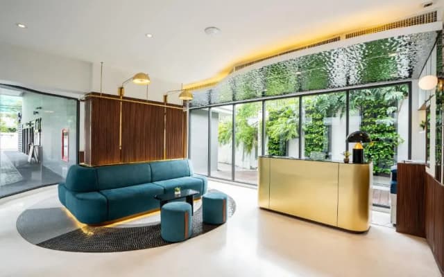 Hotel Amber Sukhumvit 85 - photo 2