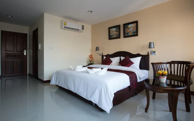 True Siam Rangnam Hotel - photo 4