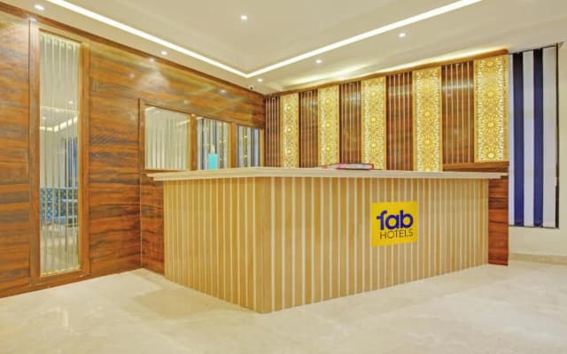 FabHotel Emblem Suites - photo 2
