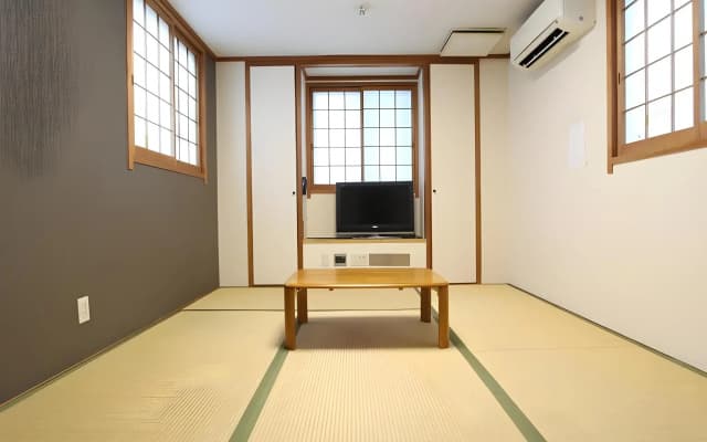 HOTEL LiVEMAX Shin-Osaka - photo 4