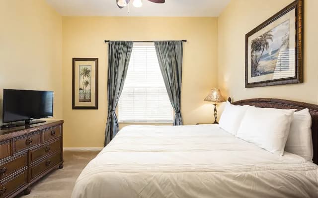 Condo W/view of New Orlando Eye!near Attractions - photo 2