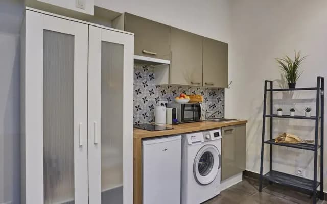 Charming Studio Center of Paris Montmartre - photo 5