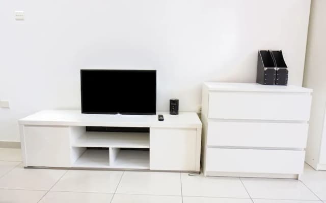 Studio Apartment in Spring Oasis - photo 5