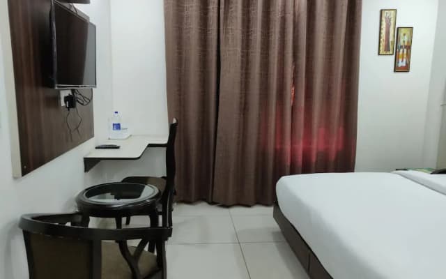 Green Lotus Residency - photo 3