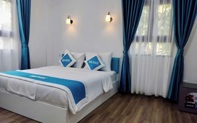 Win House Hotel - photo 4