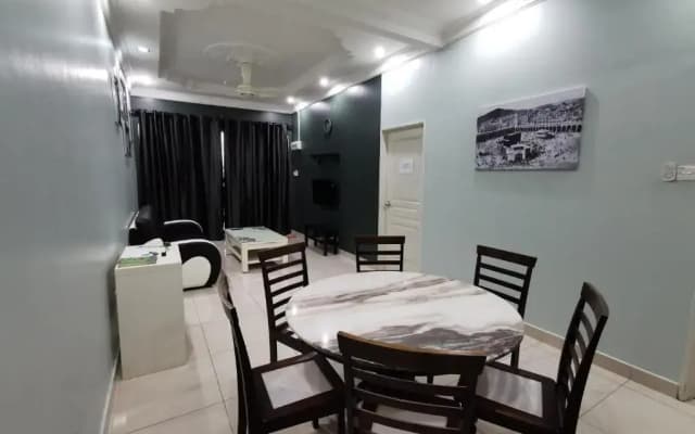 DF ZaheenulFitri Homestay (Muslim Homestay) - photo 2