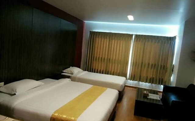 101 Holiday Suite - photo 3