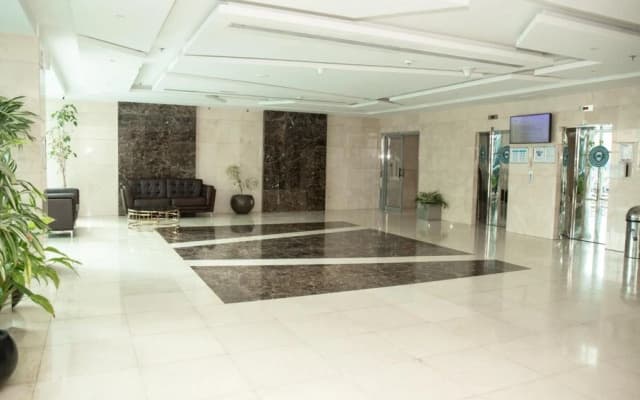 Spacious Apartment in Marina Dubai - photo 2
