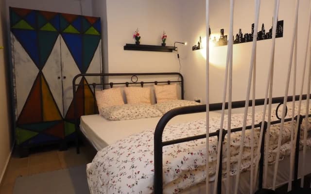 Psirri Artistic Rooftop Apartment with Acropolis View - photo 4