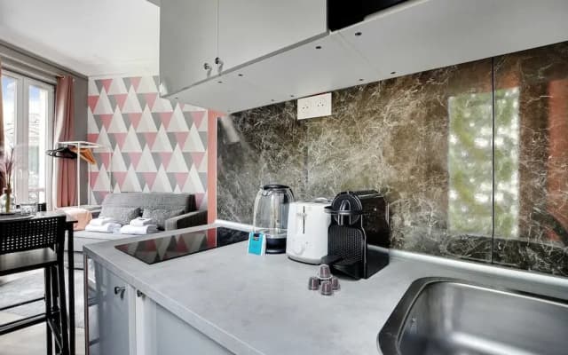 Peaceful Studio - 2P -near the Canal Saint-martin - photo 2