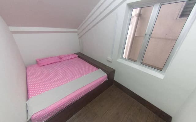 Step Inn Guest House - photo 2