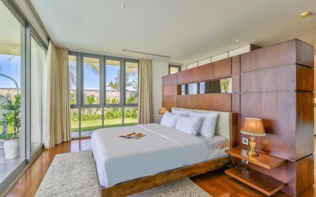 Stunning Beachfront 6br Villa W Largest Pool - photo 4