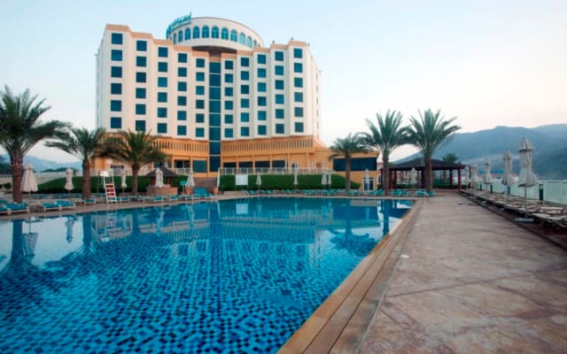 Oceanic Khorfakkan Resort And Spa - photo 3