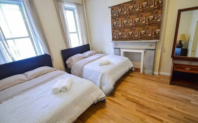 West Side Apartment - photo 2