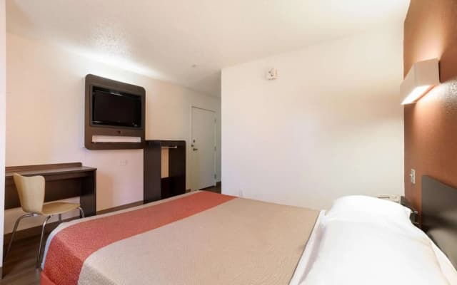 Motel 6 Orlando, FL - International Dr - photo 5