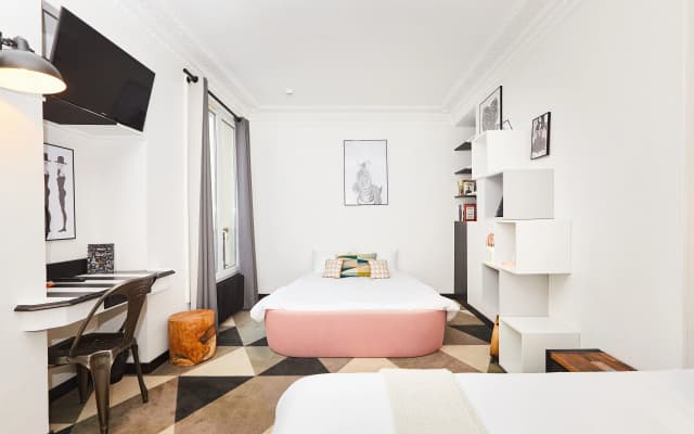 Madrigal hotel - photo 4