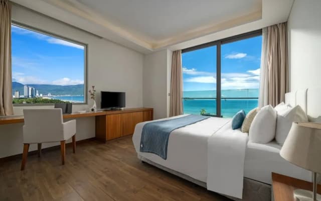 Exclusive 120sqm 2bdr Corner Suite Rooftop Pool - photo 4