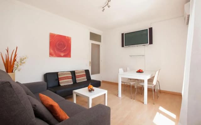 Sagrada Familia Apartment - photo 5