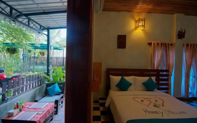 okHouseBiz BNB - photo 2