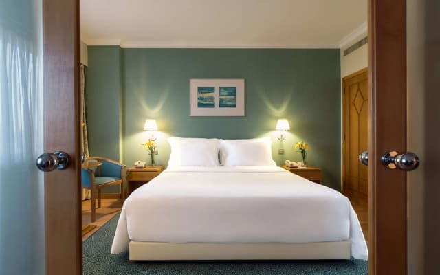 SANA Metropolitan Hotel - photo 4