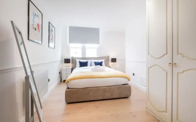 Soho-Fitzrovia 1BR London Apartment - photo 4