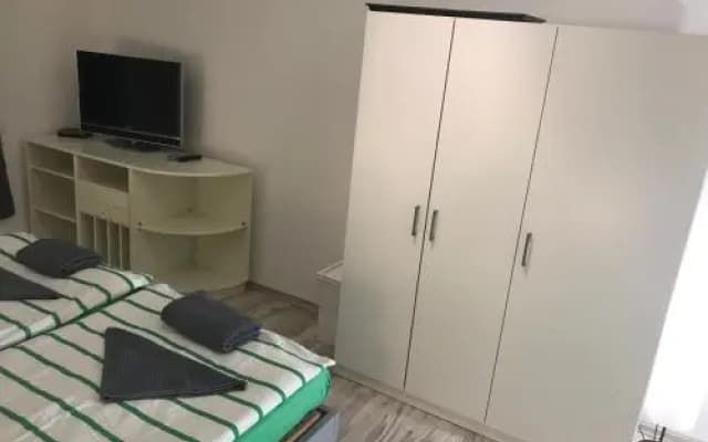 Big Homebase with Billardtable - photo 4