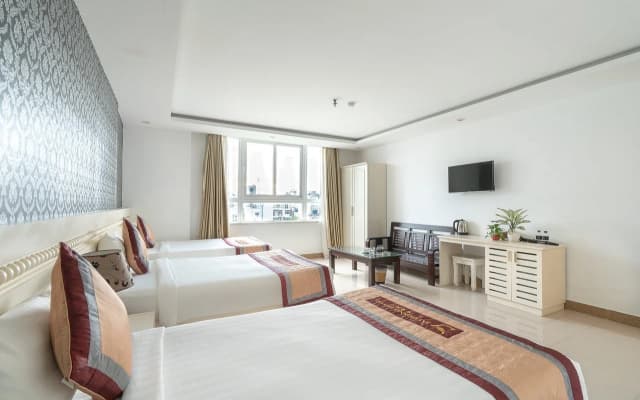 Jay Grand Hotel - photo 3