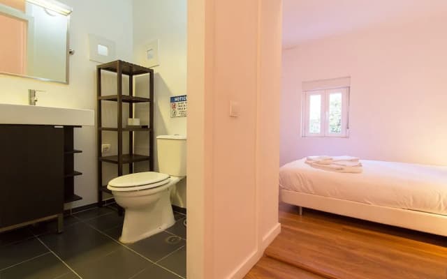 Typical Tailor Made Flat in Central Graça - photo 5