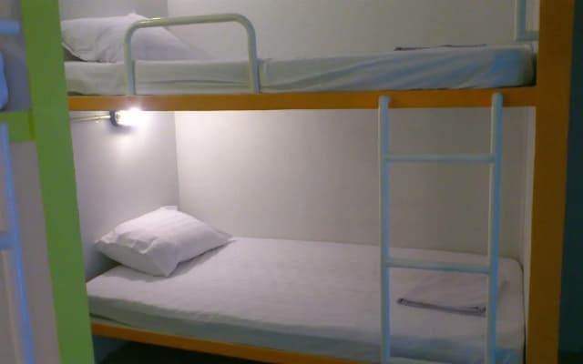 B Trio Guesthouse - photo 4