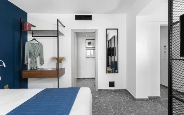 Play Theatrou, a member of Brown Hotels - photo 4