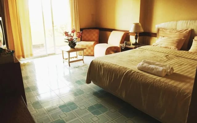 Thai Orange House(ไทย ออเรนจ์ เฮาส์) - photo 2