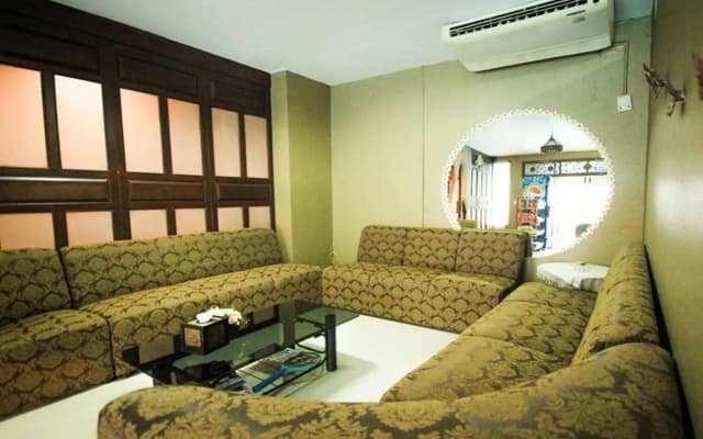 Waratee Spa Resort Villa - photo 3