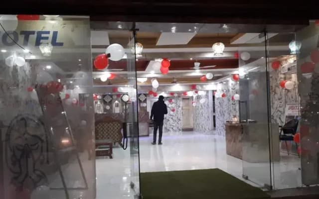 The Paramont Suites Delhi - photo 3