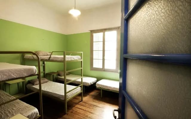 Pagration Youth Hostel - photo 2