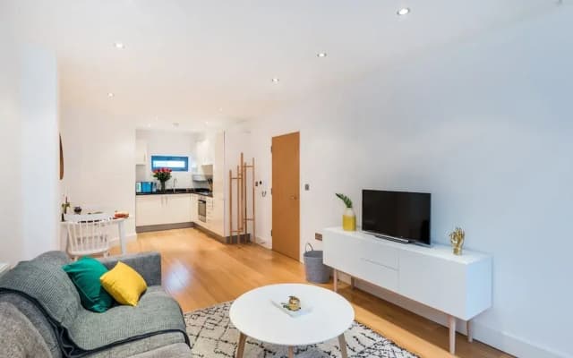Farringdon Apartments - photo 3