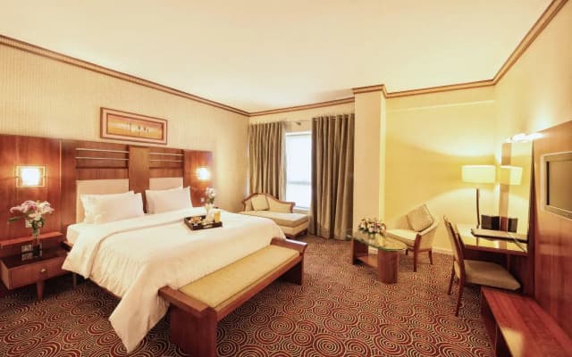Grand Central Hotel - photo 3