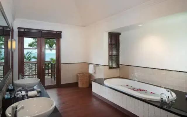Kanda Residences Pool Villas - photo 2