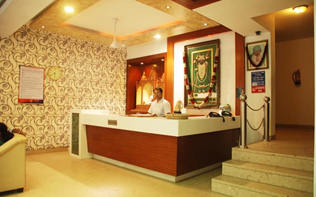 Hotel Baba Deluxe - photo 2
