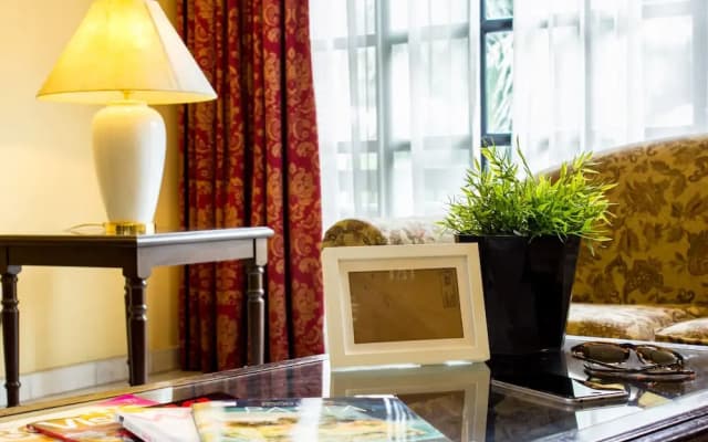 Duta Vista Executive Suites - photo 5